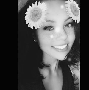 Meet your Posher, Rachel